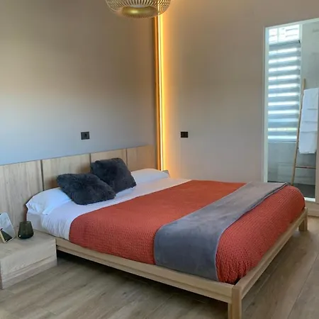 Black House - Feel The Vibe Apartment