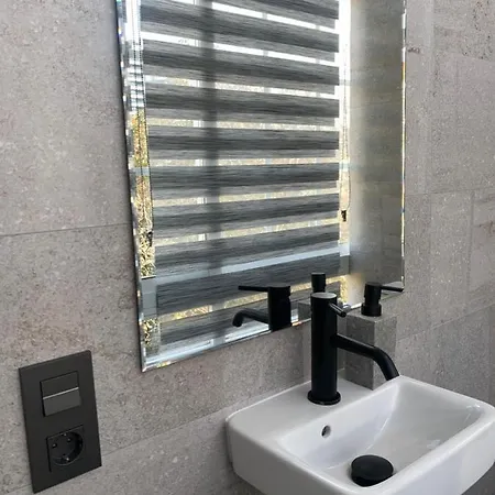 Black House - Feel The Vibe Apartament *