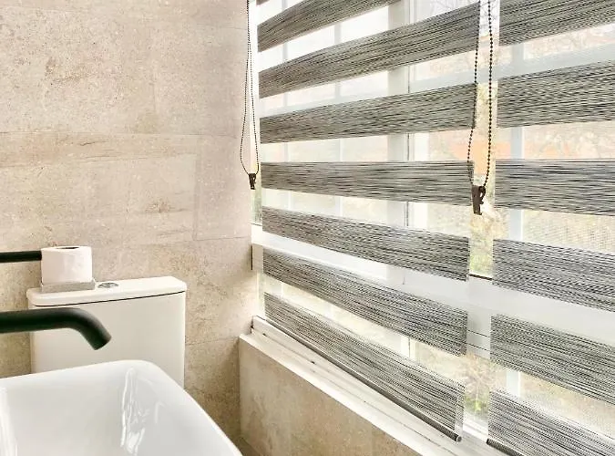 Black House - Feel The Vibe * Βίγκο